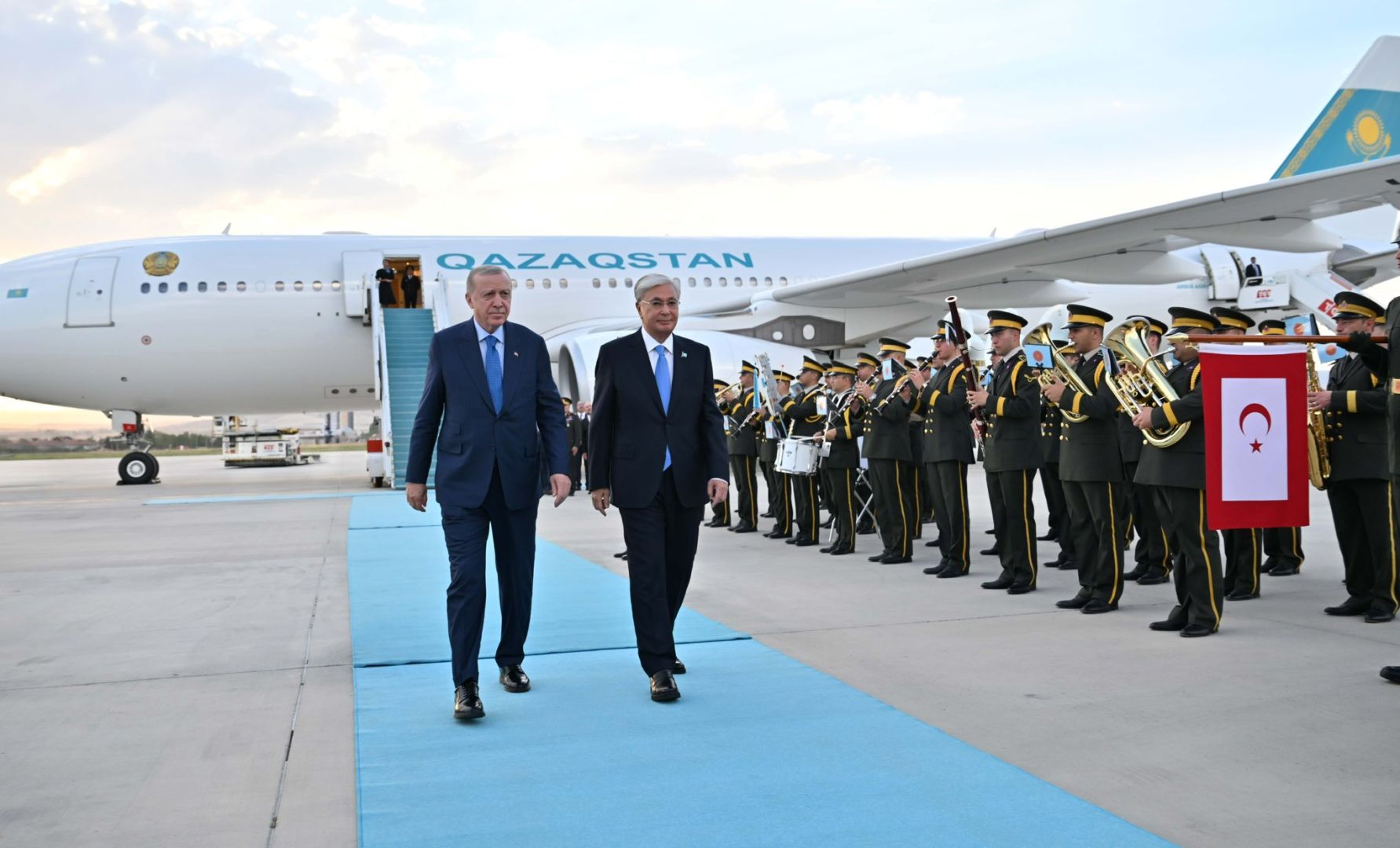 VISITE DU PRÉSIDENT DU KAZAKHSTAN EN TURQUIE : LES RELATIONS ENTRE ASTANA ET ANKARA PRENNENT UN NOUVEL ESSOR