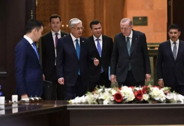 LE KAZAKHSTAN SE DÉCLARE PRÊT À FOURNIR À LA TURQUIE DES PRODUITS D'UNE VALEUR D'UN MILLIARD DE DOLLARS