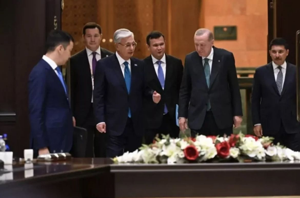 LE KAZAKHSTAN SE DÉCLARE PRÊT À FOURNIR À LA TURQUIE DES PRODUITS D'UNE VALEUR D'UN MILLIARD DE DOLLARS