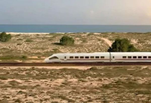 L'IRAN VA ÉTABLIR DES LIAISONS FERROVIAIRES AVEC LE TADJIKISTAN ET LE TURKMÉNISTAN