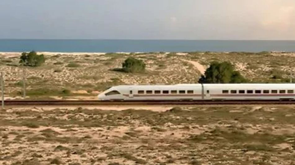 L'IRAN VA ÉTABLIR DES LIAISONS FERROVIAIRES AVEC LE TADJIKISTAN ET LE TURKMÉNISTAN