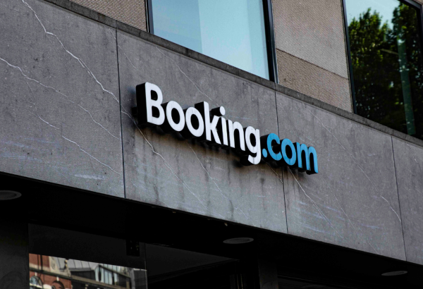 10 000 HÔTELS EUROPÉENS S'UNISSENT DANS UNE ACTION EN JUSTICE VISANT LES POLITIQUES TARIFAIRES DE BOOKING.COM