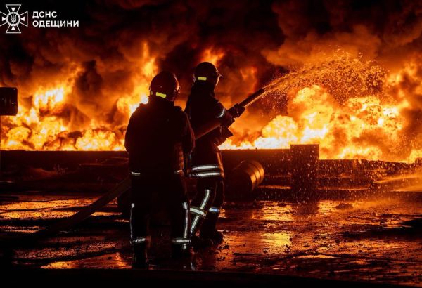 LA RUSSIE ATTAQUE UN DÉPÔT DE PÉTROLE DE LA SOCIÉTÉ ÉNERGÉTIQUE SOCAR D'AZERBAÏDJAN EN UKRAINE