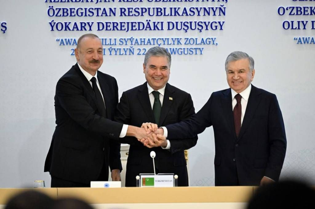 LES ALLIES D'ASIE CENTRALE APPUIENT LA RENAISSANCE DE L'AZERBAÏDJAN AVEC UN SOUTIEN TANGIBLE