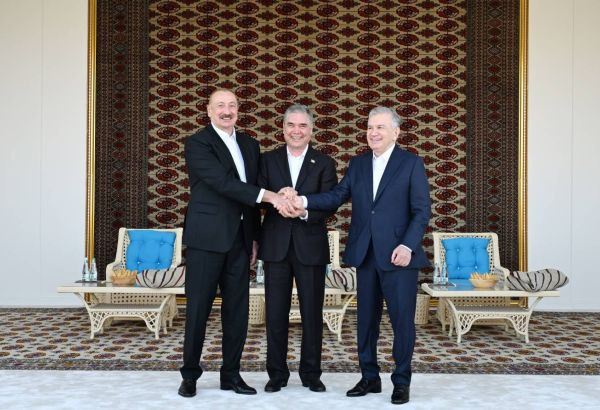 L'OUZBÉKISTAN REJOINT LE TURKMÉNISTAN ET L'AZERBAIDJAN DANS LEUR INITIATIVE VISANT À ÉLARGIR LES CORRIDORS COMMERCIAUX ET DE TRANSIT