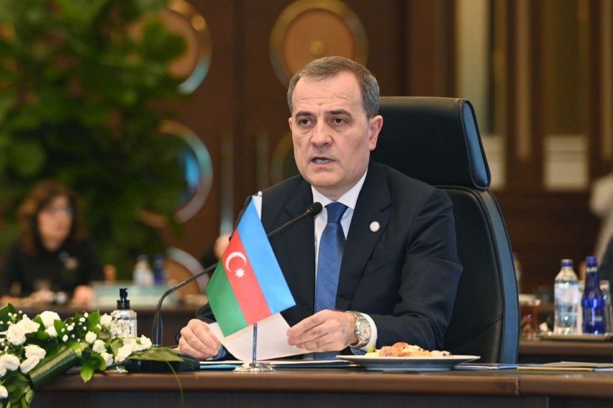 BAKOU SIGNALE UNE DATE POSSIBLE POUR LA DISSOLUTION FORMELLE DU GROUPE DE MINSK DE L'OSCE