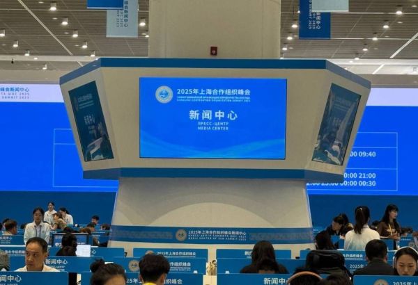 TACHKENT ET PÉKIN FAÇONNENT UN CADRE DORSAL DE CONNECTIVITÉ EURASIENNE