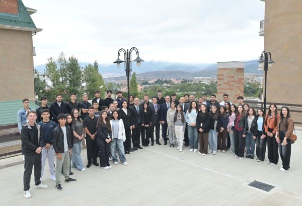 VISITE DE L'ISESCO À L’ÉCOLE SECONDAIRE N°1 DE CHOUCHA