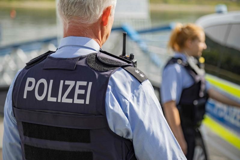 EXPLOSIONS ET TIRS À MUNICH : UN MORT