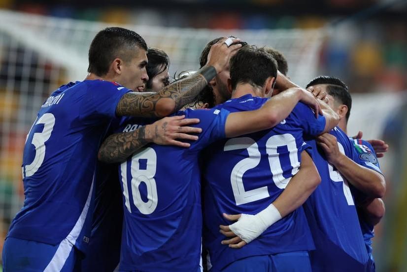 L’ITALIE ASSURE SA PLACE EN BARRAGE POUR LES QUALIFICATIONS À LA COUPE DU MONDE 2026