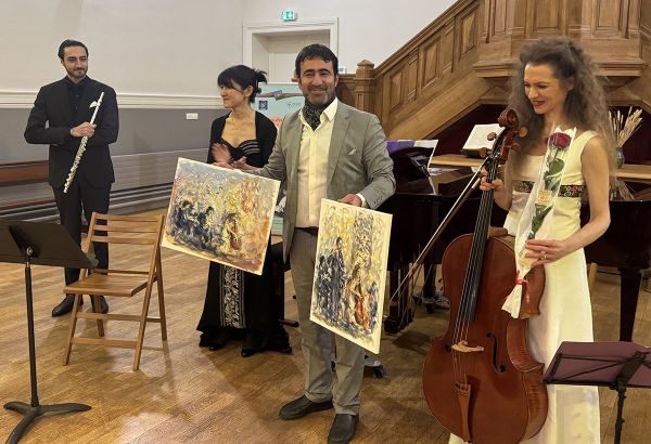 UN CONCERT À PARIS POUR LA FÊTE DE LA RESTAURATION DE L’INDÉPENDANCE AZERBAÏDJANAISE