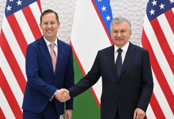 LE PRESIDENT OUZBEK ET L’EMISSAIRE DE TRUMP DISCUTENT DU PROCHAIN SOMMET C5+1 A WASHINGTON