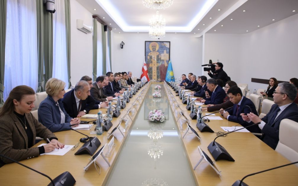 GEORGIE ET KAZAKHSTAN : UN NOUVEL ELAN POUR LE DEVELOPPEMENT DU CORRIDOR CENTRAL