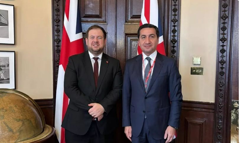 UN HAUT RESPONSABLE AZERBAÏDJANAIS RENCONTRE UN MINISTRE BRITANNIQUE POUR RENFORCER LA COOPERATION TECHNOLOGIQUE ET DE DEFENSE