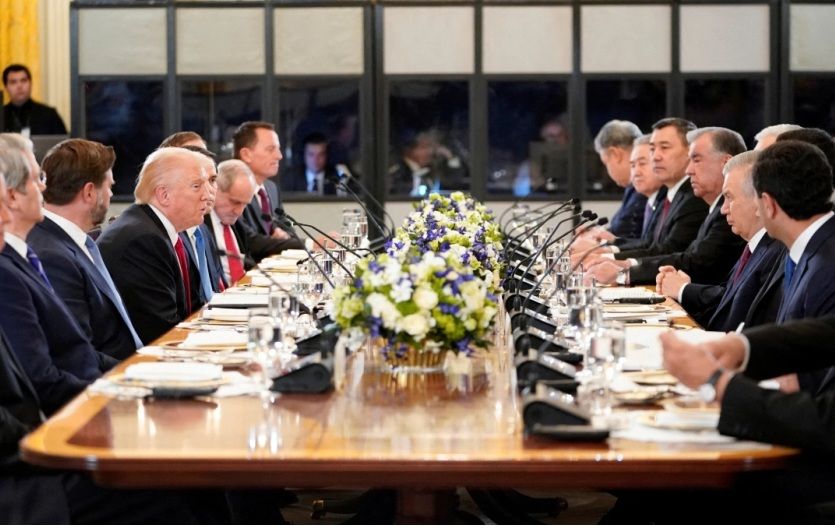 TRUMP RENFORCE LES LIENS ENTRE LES ÉTATS-UNIS ET L’ASIE CENTRALE AUTOUR DES MINERAUX STRATEGIQUES ET DU COMMERCE