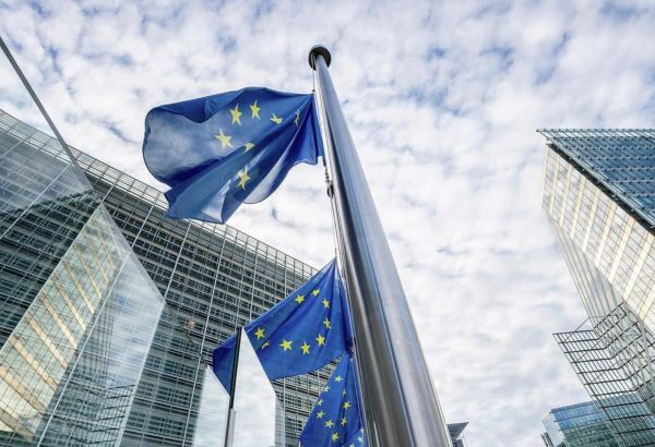 L’UE A PAYE 124 MILLIARDS D’EUROS DE PLUS A LA RUSSIE QU’ELLE N’A ACCORDE D’AIDE A L’UKRAINE