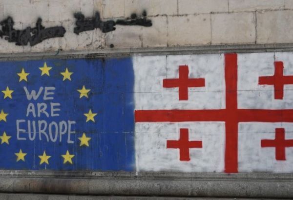 UN RESPONSABLE GEORGIEN QUALIFIE L’UE DE « PARTI DE LA GUERRE » DANS LE CONFLIT UKRAINIEN