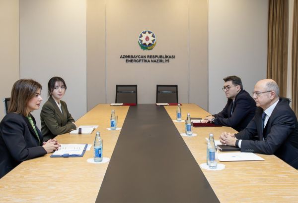 L’AZERBAÏDJAN SİGNE UN ACCORD DE PAYS HÔTE AVEC LE CENTRE POUR L’ÉNERGİE PROPRE DE L’ORGANİSATİON DE COOPÉRATİON ÉCONOMİQUE