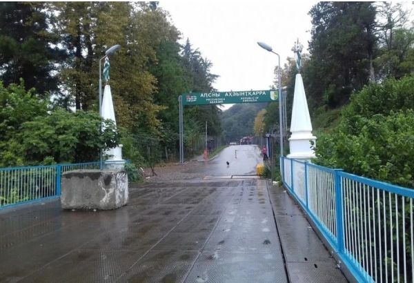 L'ABKHAZIE ETUDIE UN FLUX DE TRANSIT POUR MARCHANDISES A DESTINATION DE LA RUSSIE VIA LA GEORGIE