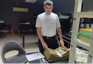 UN "DIWAN" DU SHAH ISMAÏL KHATAÏ RETROUVE EN ÉGYPTE, RECOPIE DE SON VIVANT