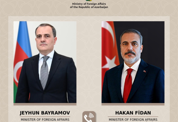 JEYHUN BAYRAMOV ET HAKAN FIDAN ECHANGENT SUR LA NORMALISATION ENTRE L’AZERBAÏDJAN ET L’ARMENIE