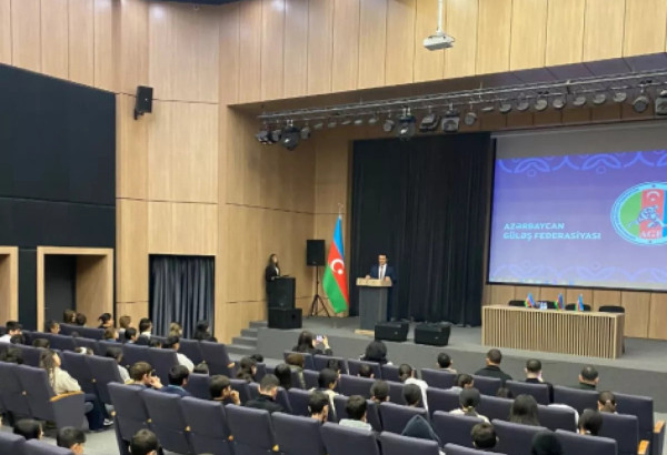 À CHOUCHA, DES CHAMPİONS OLYMPİQUES İNSPİRENT LA JEUNESSE LOCALE