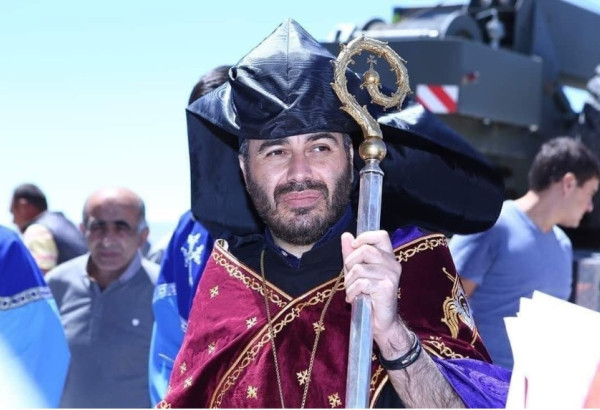 LE CATHOLICOS GAREGUINE II DEFROQUE UN EVEQUE PROCHE DE N.PACHINIAN