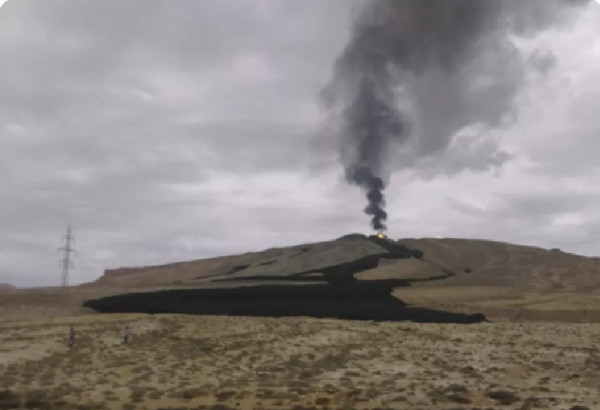 UN VOLCAN ENTRE EN ERUPTION EN AZERBAIDJAN