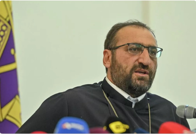 UN ARCHEVEVEQUE ARMENIEN RISQUE UNE PROLONGATION DE DETENTION DANS LE CADRE D'ENQUETES EN COURS