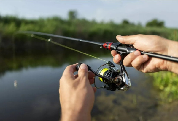 KAZAKHSTAN : PECHER A DISTANCE GRACE A UN SMARTPHONE EST DEVENU POSSIBLE!