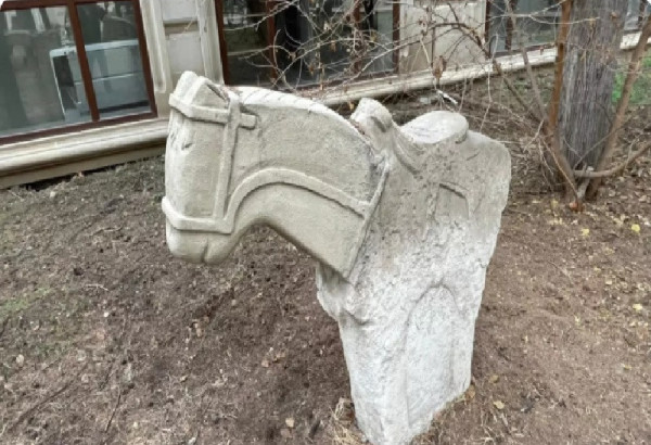 LES SCULPTURES EN PIERRE DE L'AZERBAIDJAN - PARTIE III