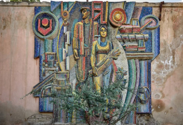 LE JOYAU CACHE DE LA MOSAIQUE EN AZERBAIDJAN