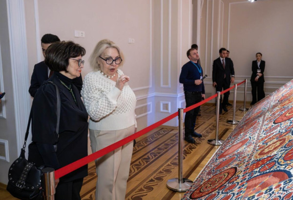 LA MAITRISE DE LA BRODERIE OUZBEKE PRESENTEE A BAKOU