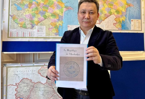 UNE EMPREINTE DU SCEAU D'ETAT DE LA REPUBLIQUE DEMOCRATIQUE D'AZERBAIDJAN (1918) A ETE RETROUVEE