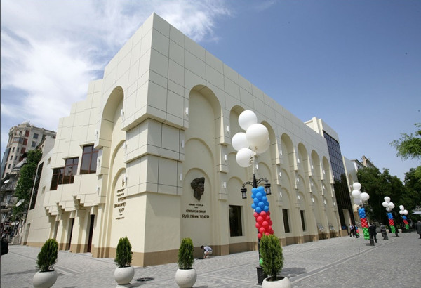 V.POUTINE A REMERCIE I.ALIYEV POUR LE SOUTIEN APPORTE AU THEATRE DRAMATIQUE RUSSE DE BAKOU