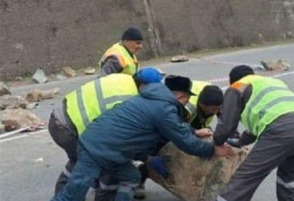 DE FORTES PLUIES PROVOQUENT DES CHUTES DE ROCHES EN ARMENIE