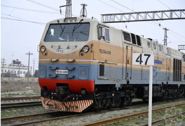 EREVAN TENTE DE CONTOURNER L'EMPRISE DE LA RUSSIE SUR SES CHEMINS DE FER...