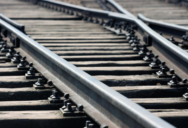 EREVAN MECONTENT DU ROLE DES CHEMINS DE FER RUSSES : PACHINIAN CHERCHE UNE ALTERNATIVE