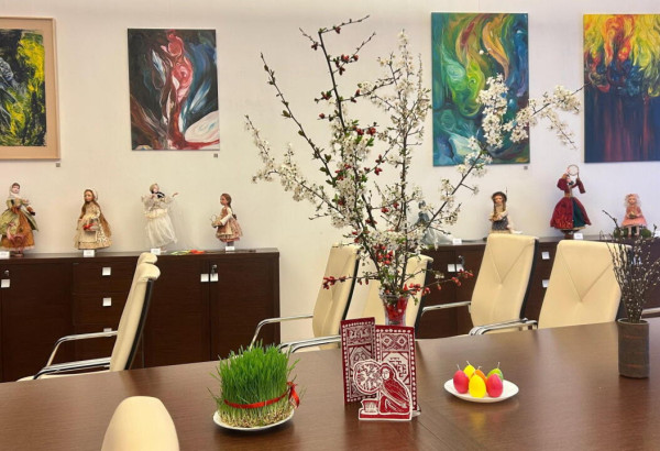 PRAGUE : NOWROUZ ET PAQUES REUNIS DANS UNE EXPOSITION ARTISTIQUE INSOLITE