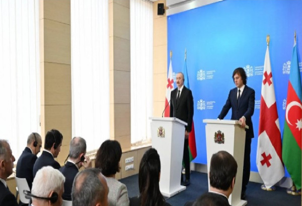 VISITE DU PRESIDENT D'AZERBAIDJAN EN GEORGIE:  UN EXEMPLE DE FRATERNITE CAUCASIENNE