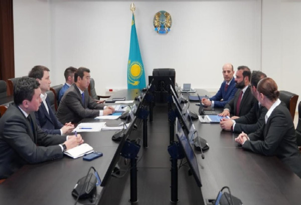 L'ENTREPRISE AMERICAINE "VALMONT" PREVOIT DE LOCALISER UNE PRODUCTION DE MACHINE D'IRRIGATION AU KAZAKHSTAN