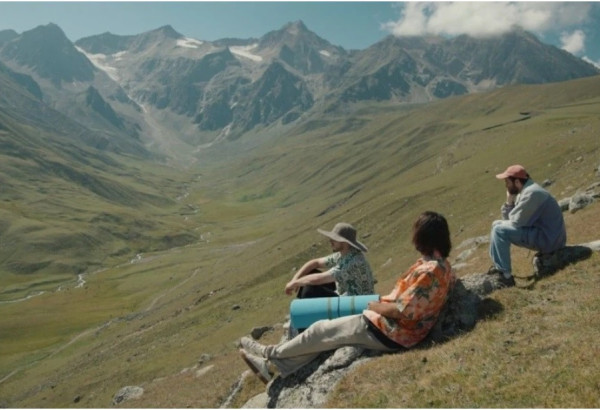 CINEMA: " DANS LES MONTAGNES-LUI" - UNE ODE COMIQUE AU CAUCASE