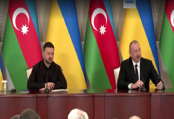 LE KREMLIN SUR L'IDEE DE NEGOCIATIONS EN AZERBAIDJAN ENTRE L'UKRAINE ET LA RUSSIE