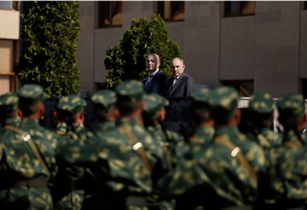PACHINIAN SUR LES GARDES-FRONTIERES RUSSES EN ARMENIE