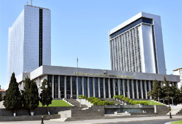 MILLI MEJLIS: DES CERCLES PRO-ARMENENS TENTENT DE PORTER ATTEINTE AU FRAGILE PROCESSUS DE PAIX ENTRE L'ARMENIE ET L'AZERBAIDJAN