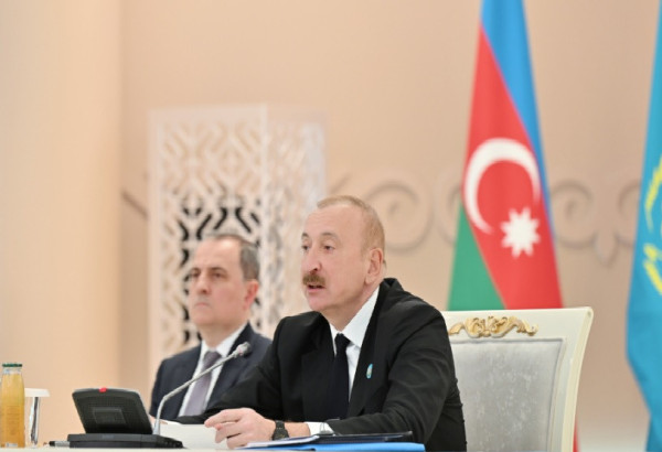"LA LIGNE DE FIBRE OPTIQUE TRANSCASPIENNE DEVRAIT ENTRER EN SERVICE DANS LES PROCHAINS MOIS", DECLARE LE PRESIDENT ILHAM ALIYEV