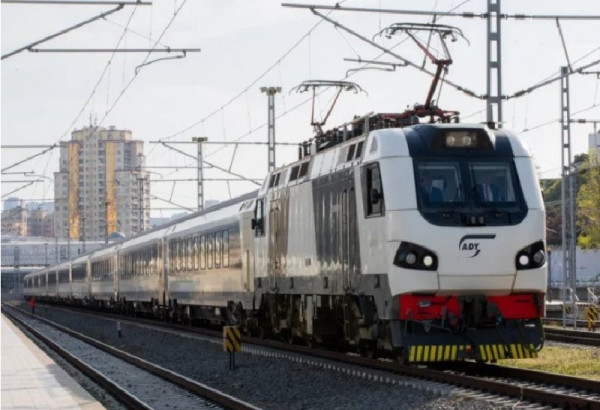 FERMEE DEPUIS L'EPISODE DU COVID19, POURQUOI L'AZERBAIDJAN ROUVRE-T-IL MAINTENANT LA LIGNE FERROVIAIRE BAKOU-TBILISSI?