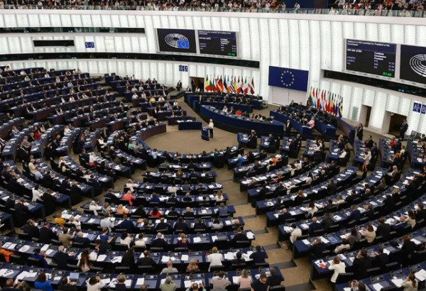 DES DÉPUTÉS EUROPÉENS CONTESTENT LA LIGNE DU PARLEMENT EUROPÉEN VIS-À-VIS DE L’AZERBAÏDJAN