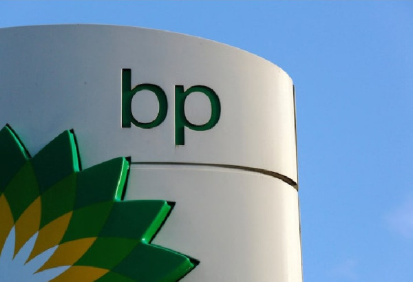 BP REVOQUE SON PRESIDENT ALBERT MANIFOLD POUR DES MOTIFS DE "CONDUITE PERSONNELLE"