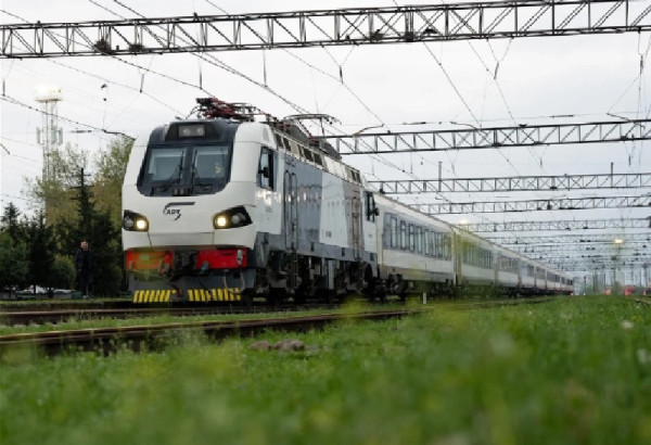 LES PASSAGERS ETRANGERS DU TRAIN BAKOU-TBILISSI-BAKOU SONT INFORMES DES REGLES MIGRATOIRES EN VIGUEUR